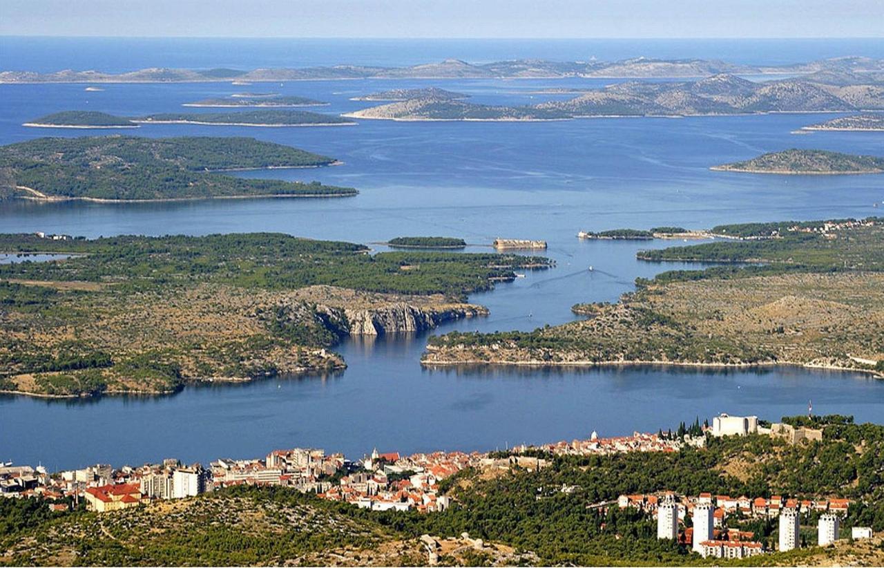 Apartments Orsula Near Old Town Šibenik Esterno foto